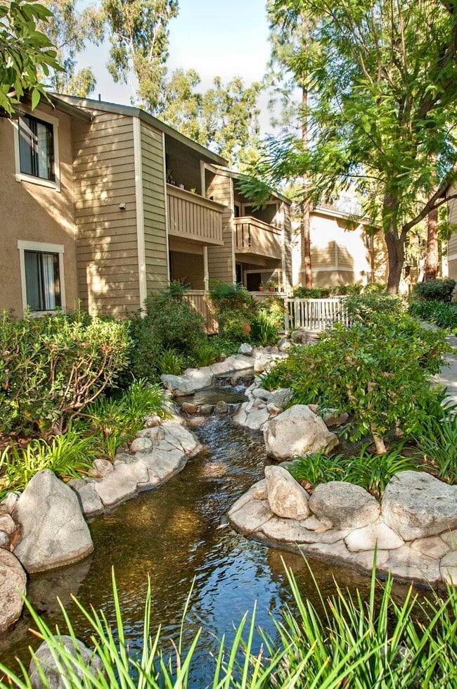 Interior Photo - River Oaks Apartments
