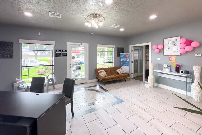 Oficina de arrendamiento - Crosby at Westchase Apartments