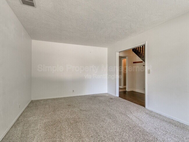 Foto del edificio - 1625 Homeland Ave