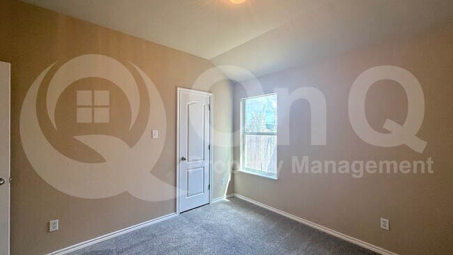 Building Photo - 1473 Rainbow Parke Dr
