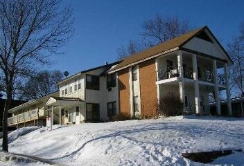 Building Photo - 306 S Lewis St S