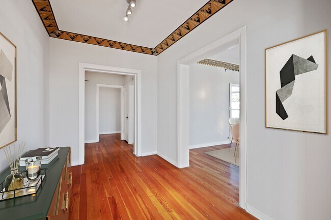 Foto del edificio - 1314 Hayworth Ave