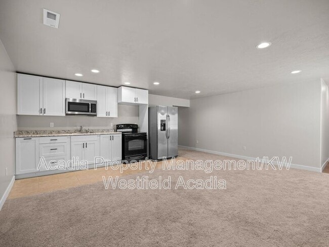 Building Photo - 15179 S Cantle Dr