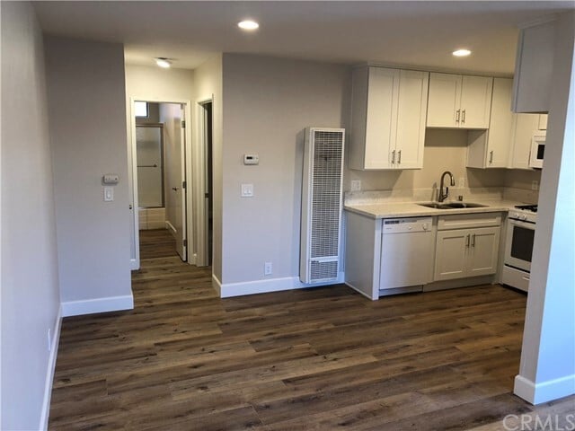 Building Photo - 24831 La Cresta Dr
