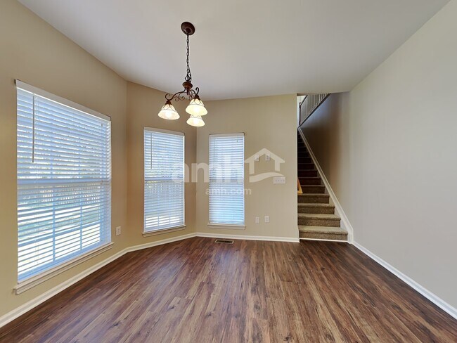 Building Photo - 2943 Glen Echo Ct