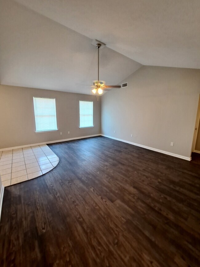 Foto del edificio - 21 Willard St. Ward R 72176