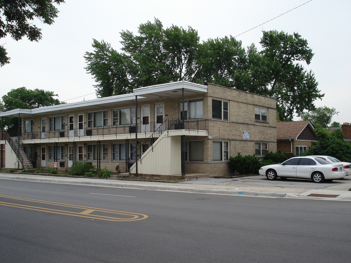 Primary Photo - 2449 W 119th St