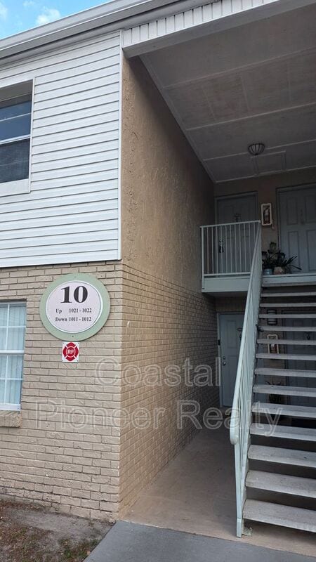 Photo - 7210 N Manhattan Ave Apartment