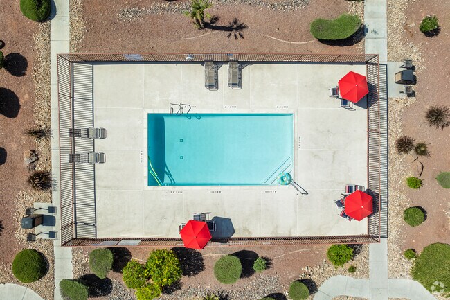 Piscina - El Parque Villas