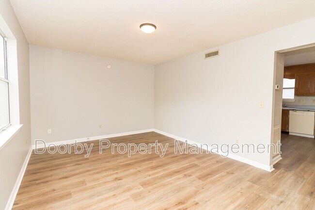 Building Photo - 7808 Holiday Hills Cir