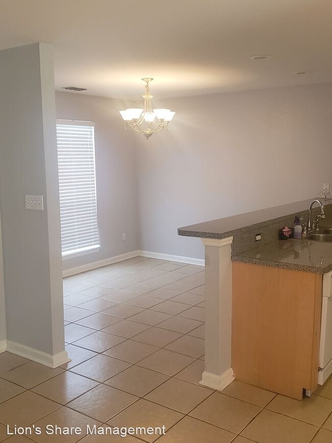 Foto del edificio - 3 br, 2 bath House - 4555 Deslin Drive