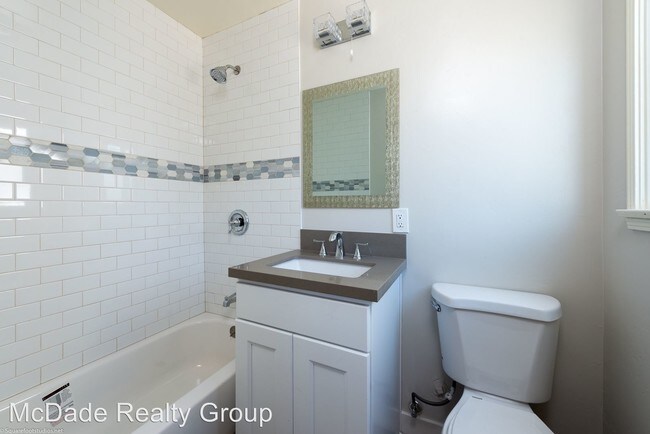 Foto del edificio - 3619 1/2-3128-3122 Fairmount Ave