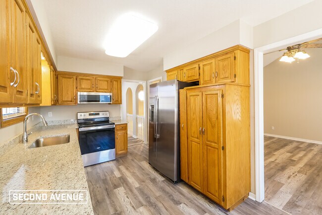 Foto del edificio - 117 Monroe Ave