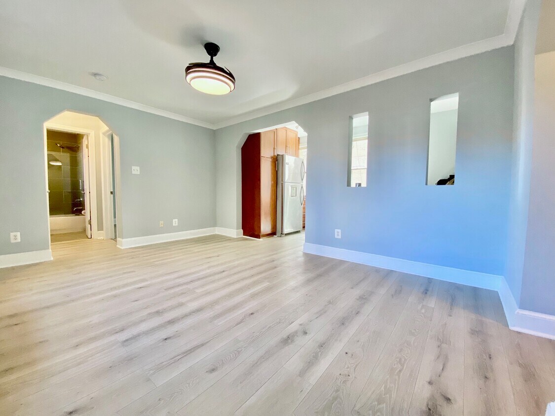 Foto principal - 1367 K St SE