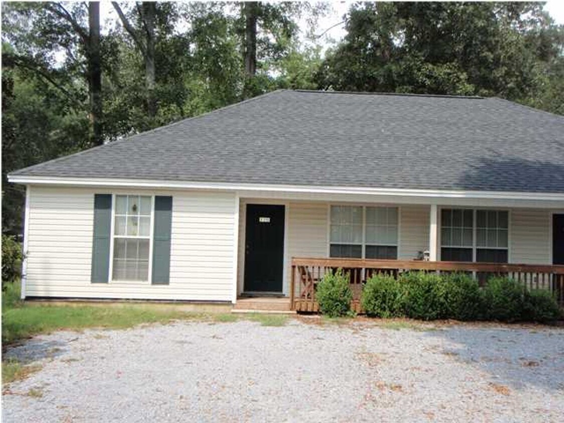 3310 Branch St Unit 3310, Millbrook, AL 36054 Room for Rent in