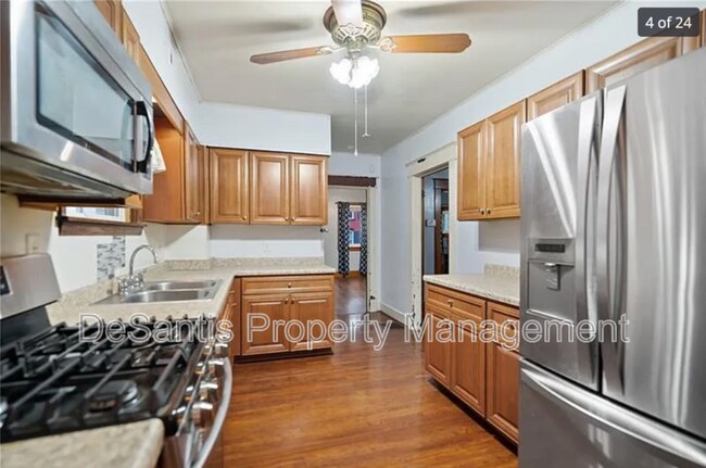 Foto del edificio - 1604 4th Ave