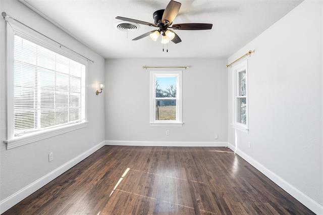 Foto del edificio - 5801 Posey Ln