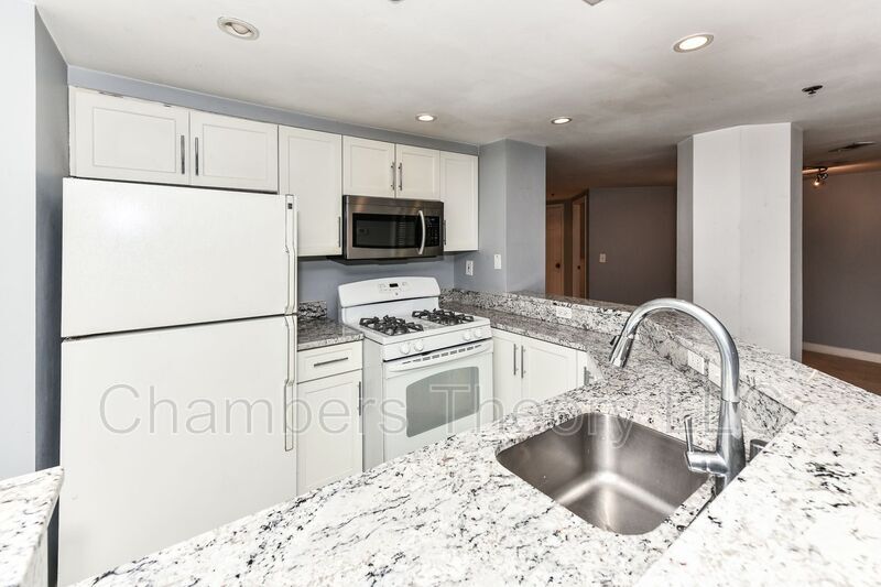 Foto principal - 1045 N Utah St