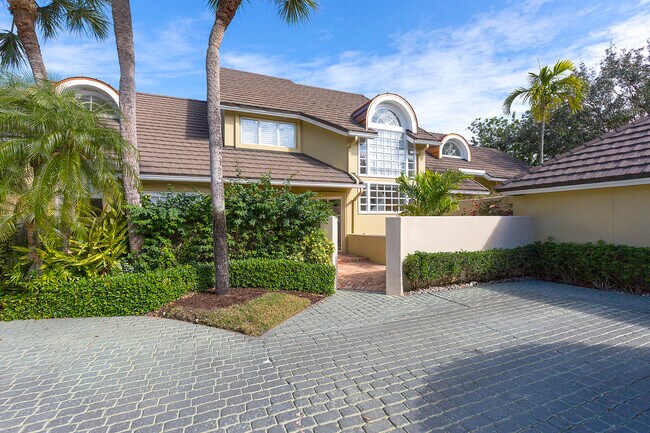 Building Photo - 2624 Muirfield Ct