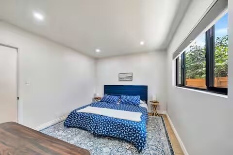 Foto del edificio - 4244 Brunswick Ave