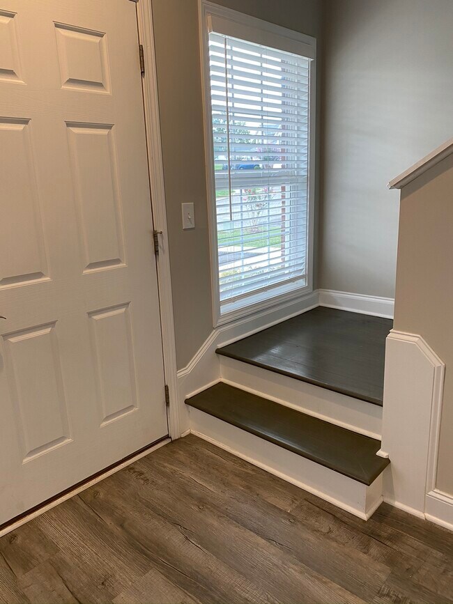 Foto del edificio - 3029 Sunny Creek Way