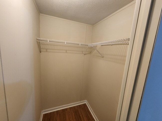 Foto del edificio - 68 Green Meadows Dr