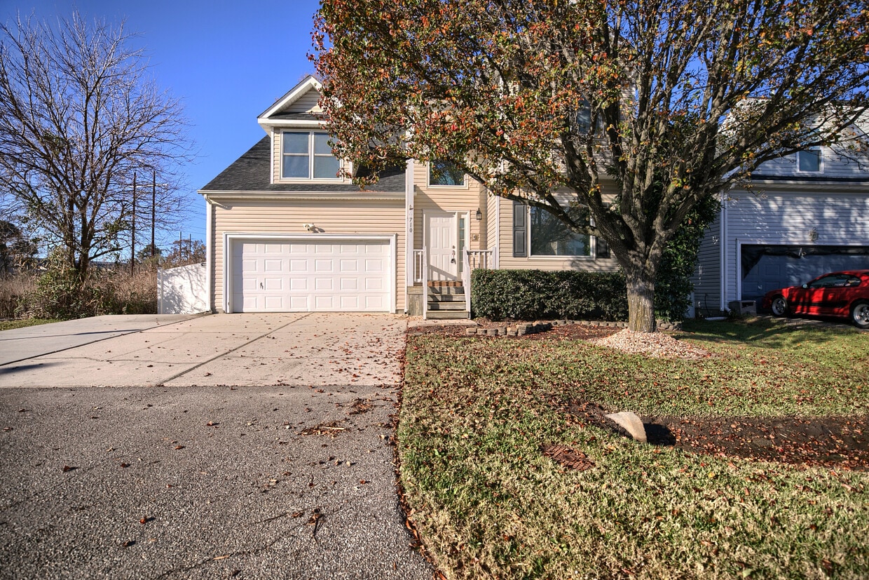 Foto principal - 710 Ray Ave