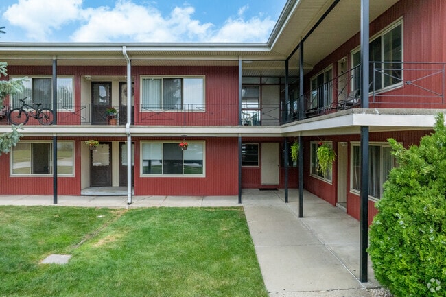 Building Photo - Wildwood Apartments