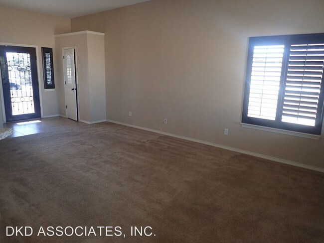 Building Photo - 14325 Desert Cactus Dr