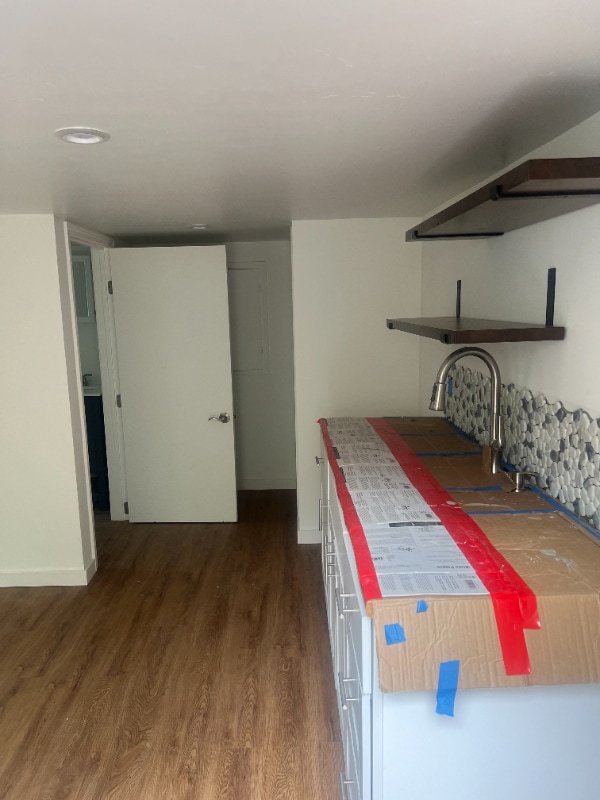 Building Photo - ABS22 d