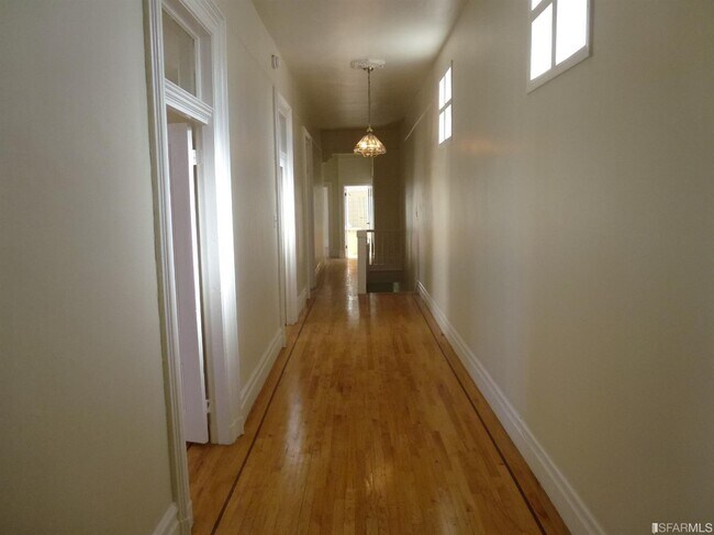 Foto del edificio - 421 Laguna St