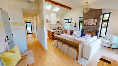 Building Photo - 163 G Ave