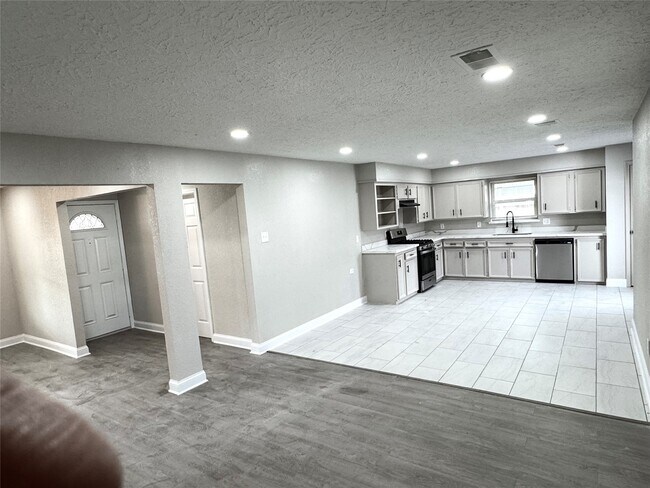 Foto del edificio - 6321 Apache Dr