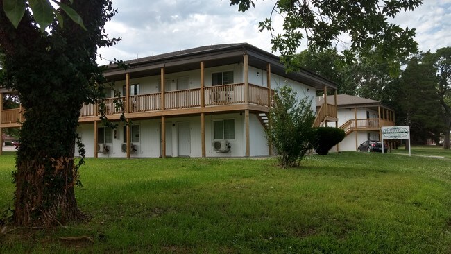 Building Photo - 905 East St