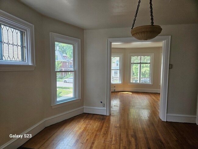 Dining Room - 1047 E Gorham St