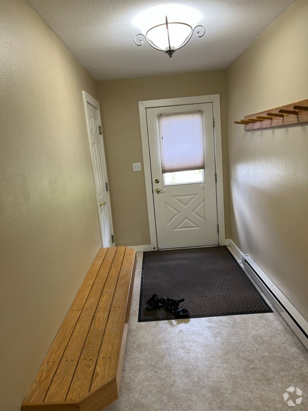 Building Photo - 441 Firelight Dr
