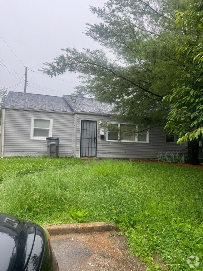 Building Photo - 6154 Commodore Dr
