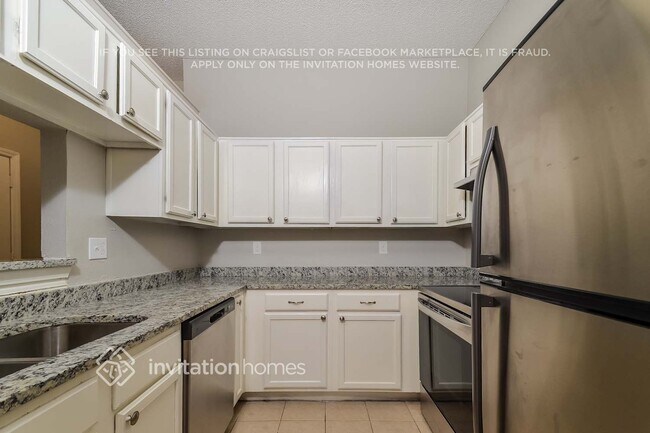 Foto del edificio - 8658 Holly St