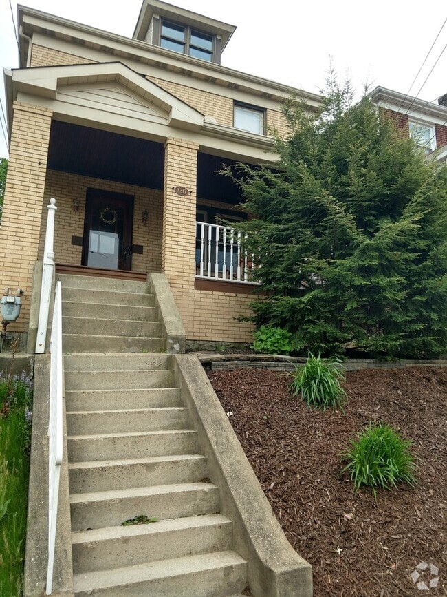 Building Photo - 3317 Eastmont Ave