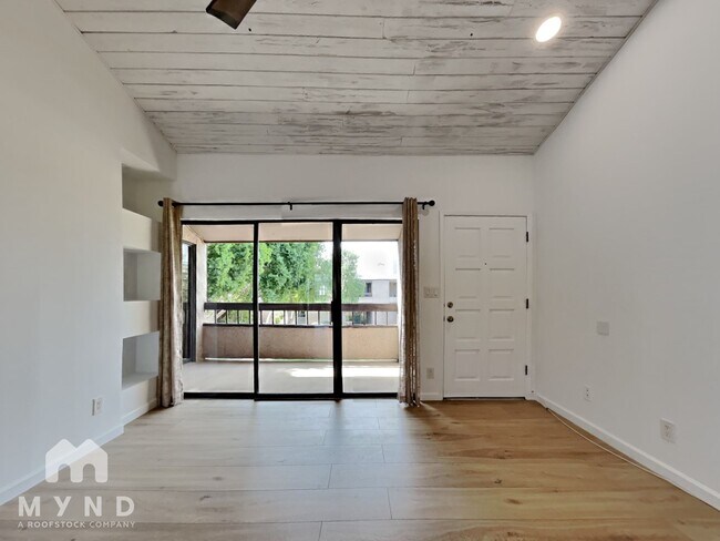 Foto del edificio - 5998 N 78th St