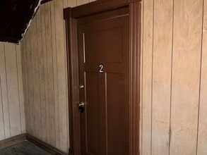 Building Photo - 521 Folks St