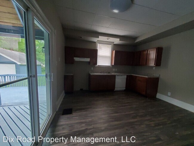 Building Photo - 3 br, 1 bath House - 75 Hereford Street,