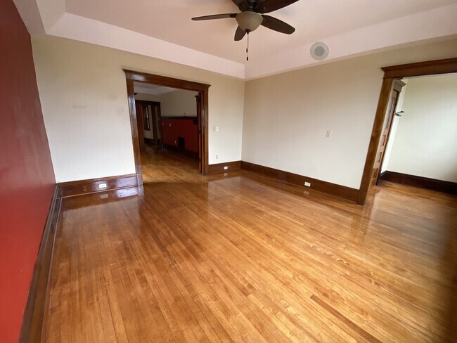 Building Photo - 821 E. 1st