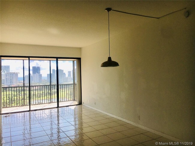 Building Photo - 20335 W Country Club Dr