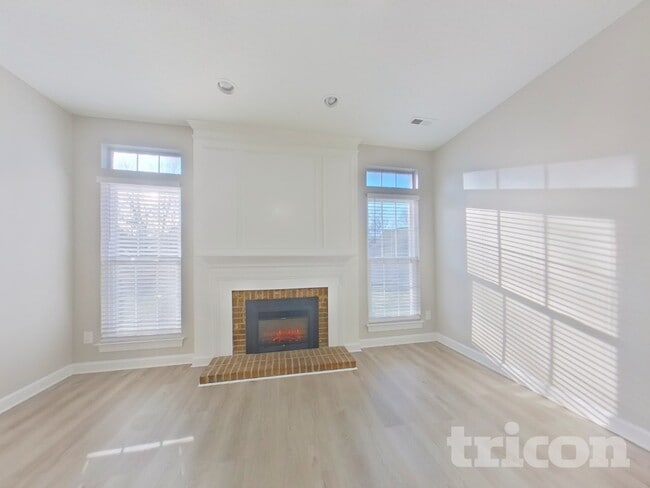 Building Photo - 6107 Tesh Ct