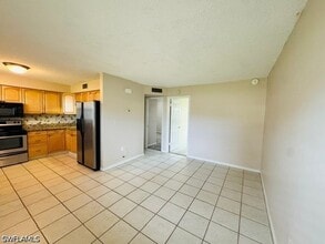 Building Photo - 3325 Arpt Rd S