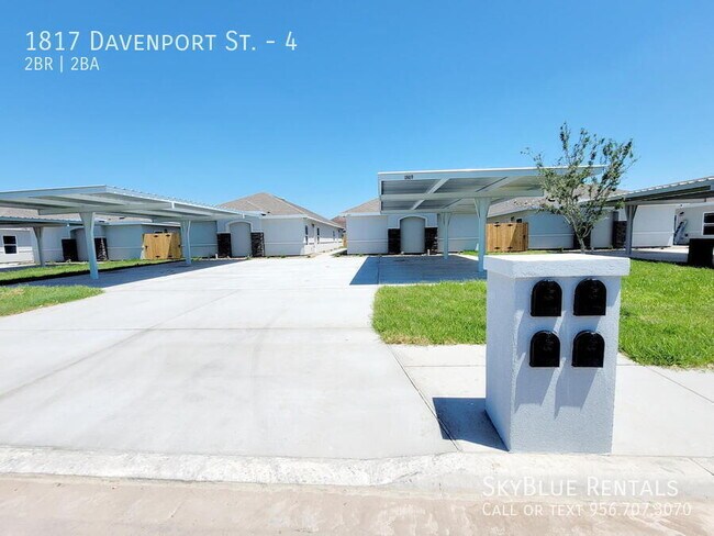 Foto del edificio - 1817 Davenport St