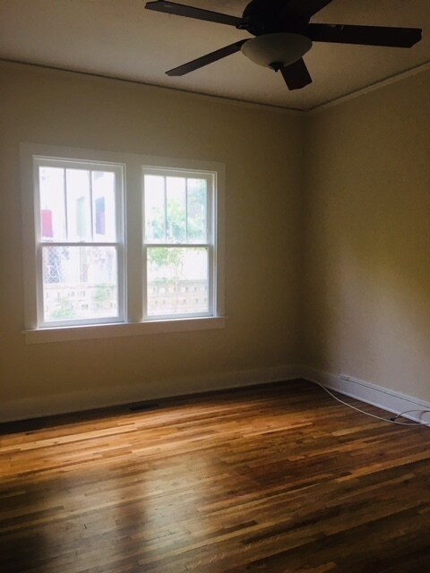 Building Photo - Coming Soon - Charming Beach Bungalow - wi...