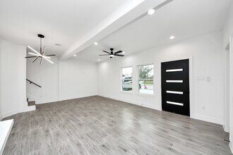 Building Photo - 7412 Carver Rd