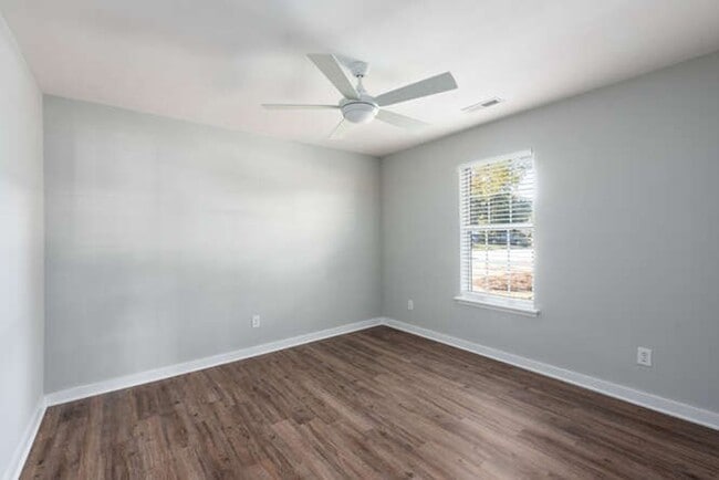 Building Photo - 1291 Chatfield St